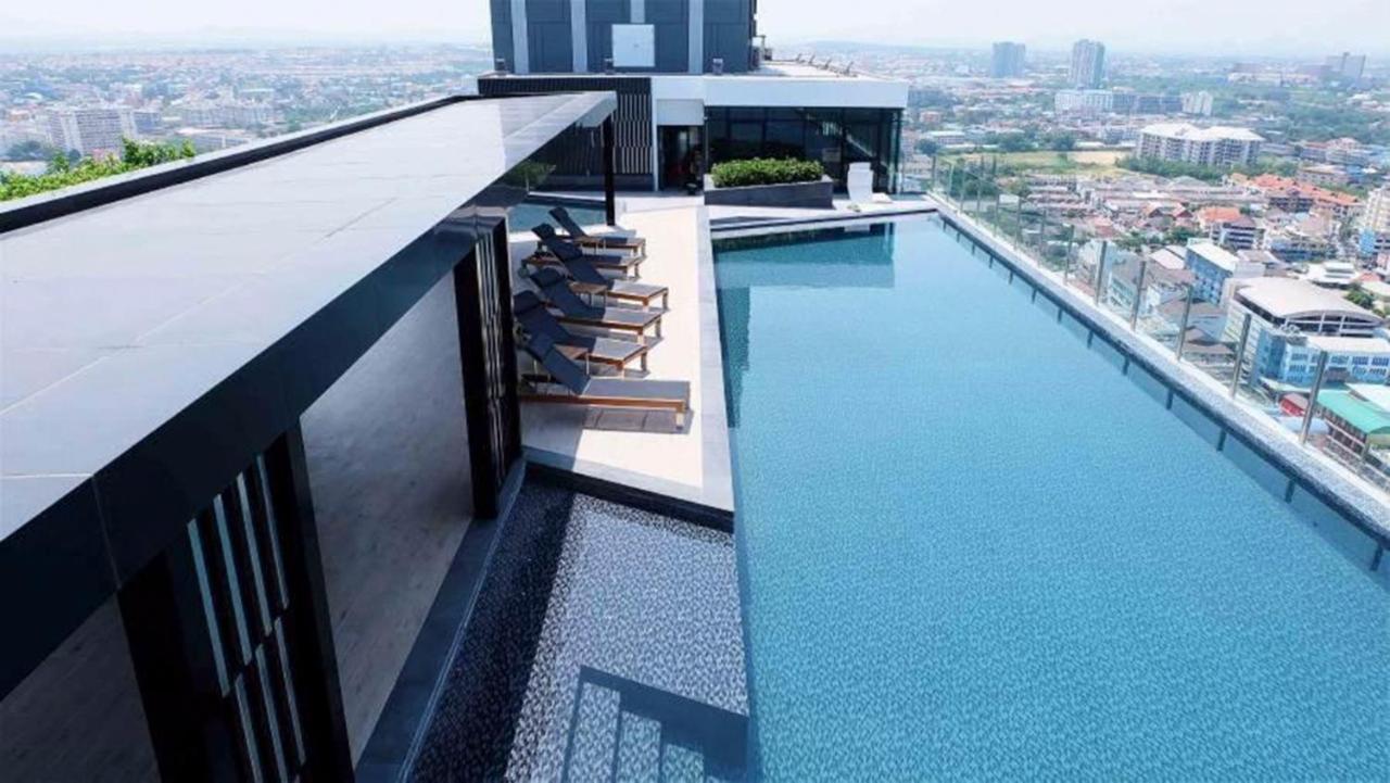 The Base Central Apartments Pattaya Eksteriør billede